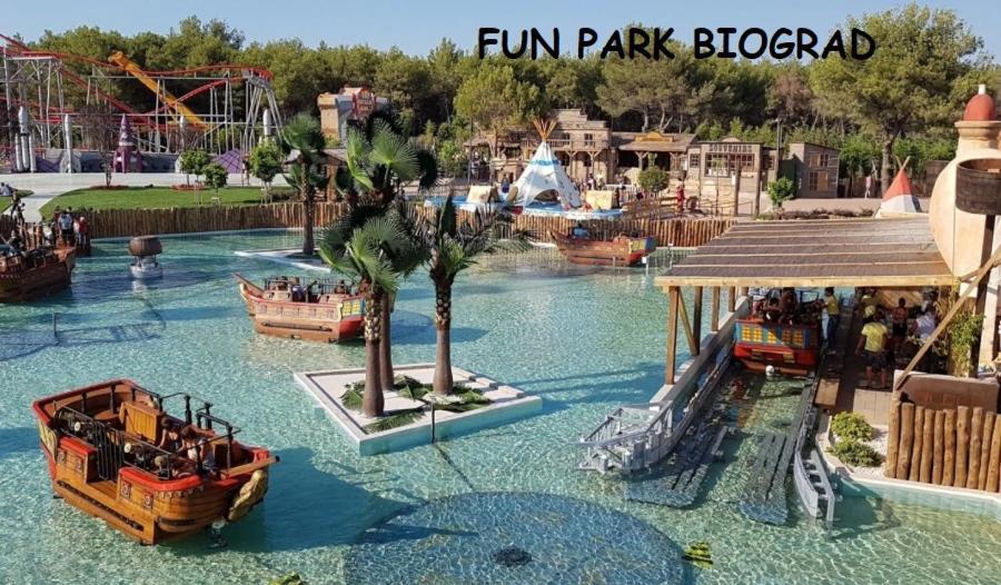 ホテル Pearl Of The Biograd ビオグラード・ナ・モル エクステリア 写真