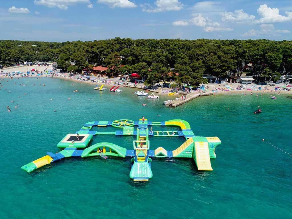 ホテル Pearl Of The Biograd ビオグラード・ナ・モル エクステリア 写真