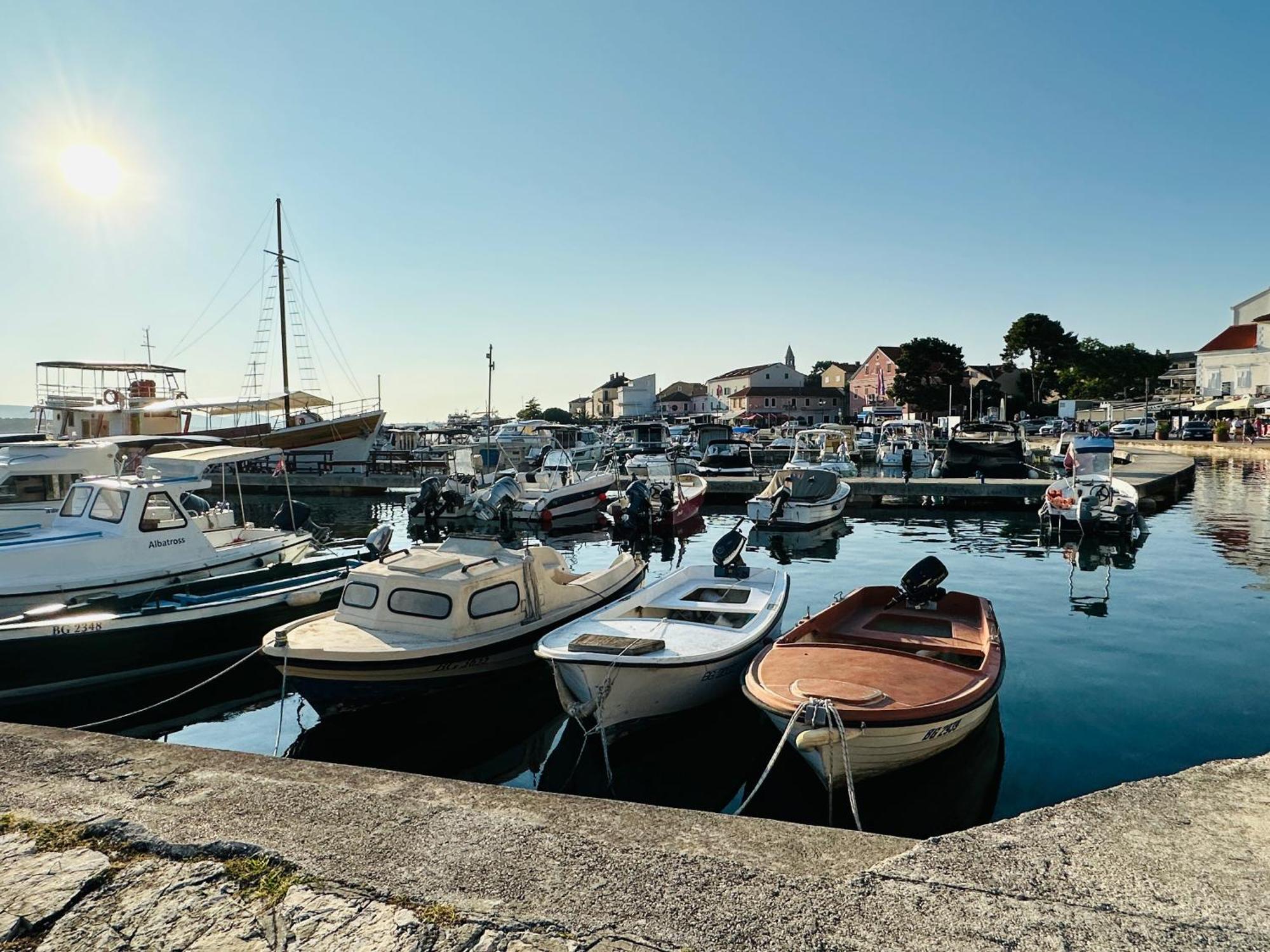 ホテル Pearl Of The Biograd ビオグラード・ナ・モル エクステリア 写真