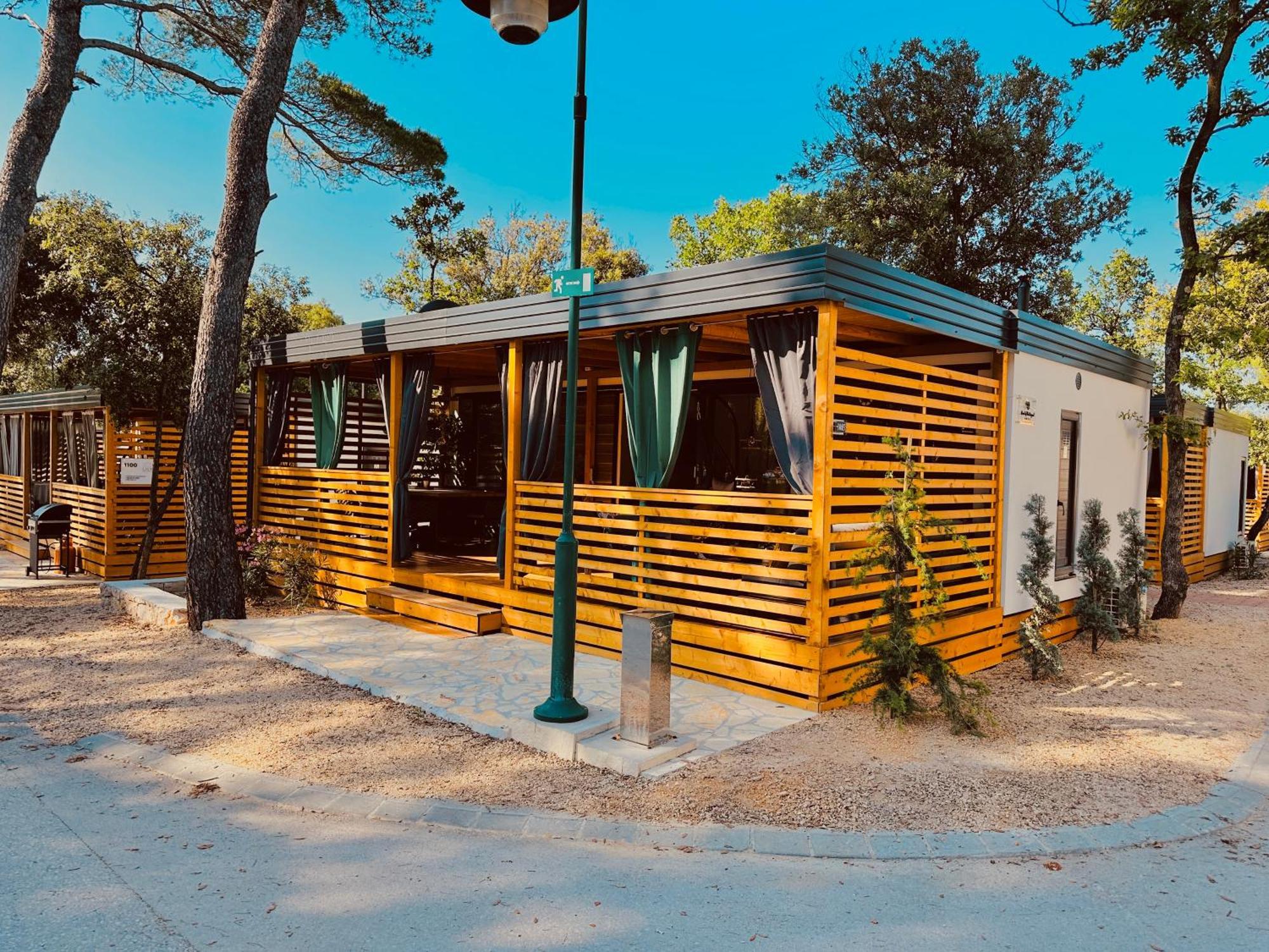 ホテル Pearl Of The Biograd ビオグラード・ナ・モル エクステリア 写真